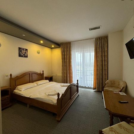 Hotel Vestem Екстер'єр фото