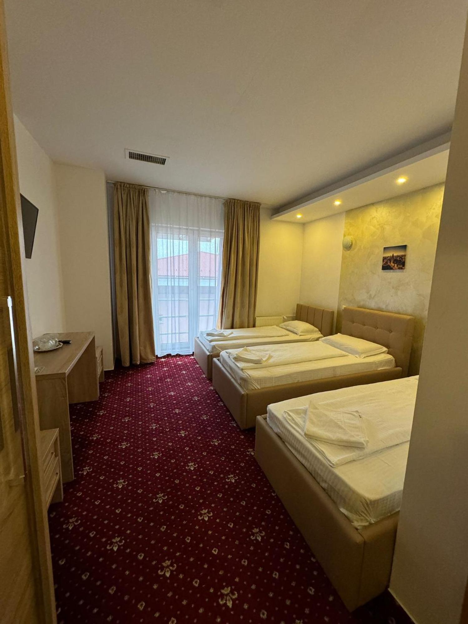 Hotel Vestem Екстер'єр фото